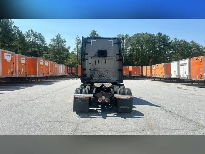 2023 Freightliner Cascadia 126588ba45cf43f76134b8b8fa2de292e85