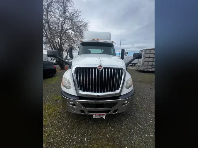 2018 NAVISTAR INTERNATIONAL LT625 DAYCAB T/A