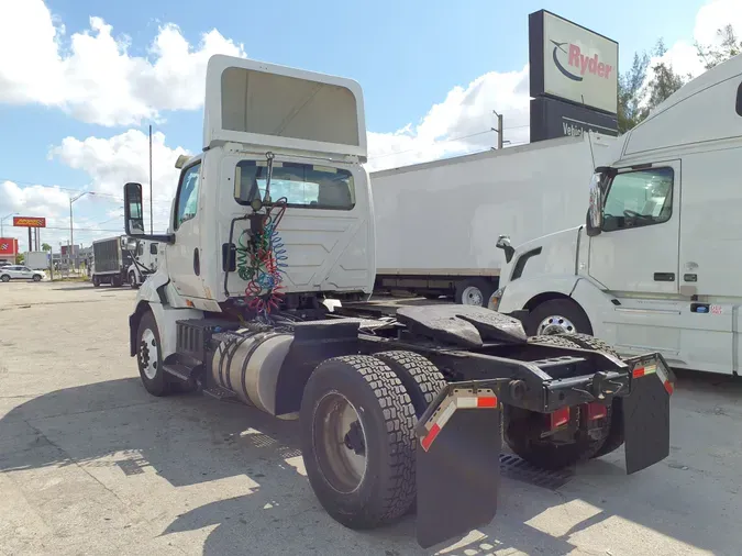 2019 NAVISTAR INTERNATIONAL RH613 DAYCAB S/A