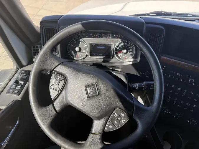 2022 International LT625