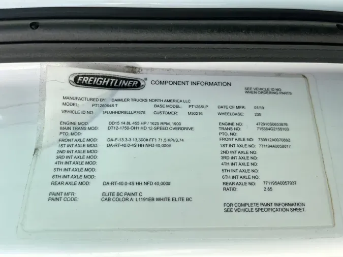 2020 Freightliner Cascadia 126