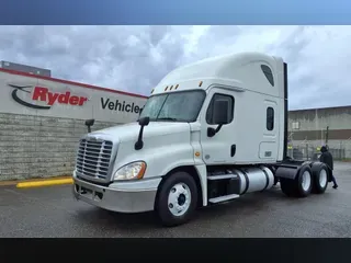 2018 FREIGHTLINER/MERCEDES CASCADIA 125