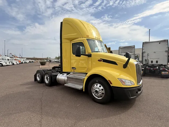 2023 Peterbilt 579