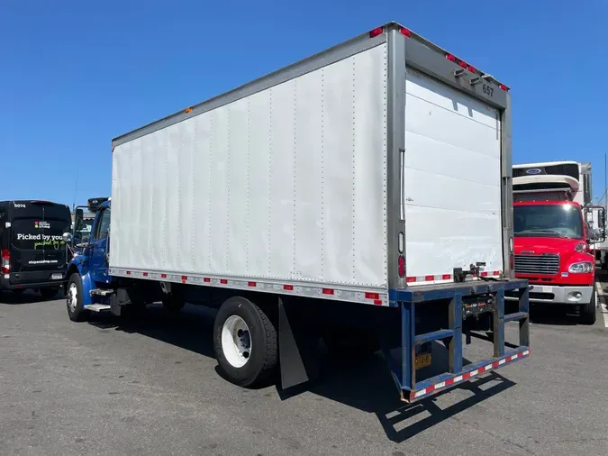 2019 FREIGHTLINER/MERCEDES M2 106