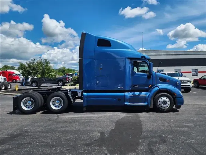 2022 PETERBILT 579