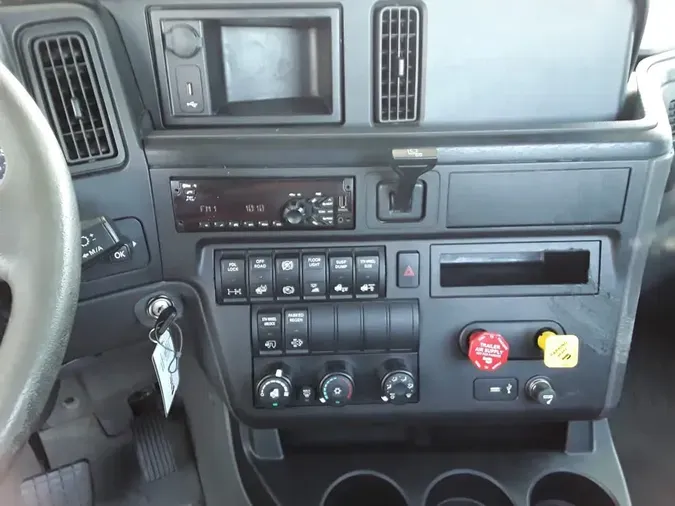 2020 NAVISTAR INTERNATIONAL LT625 DAYCAB T/A