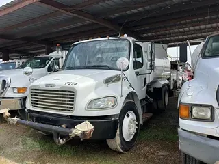 2013 FREIGHTLINER BUSINESS CLASS M2 106