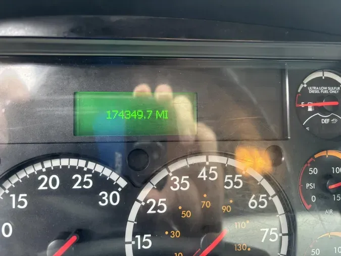 2022 Freightliner Business Class M2 10658b678a00750b2306431006d82a22d24