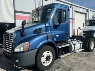 2017 FREIGHTLINER CASCADIA 113