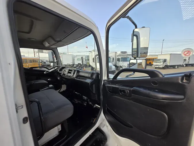 2016 Hino 268