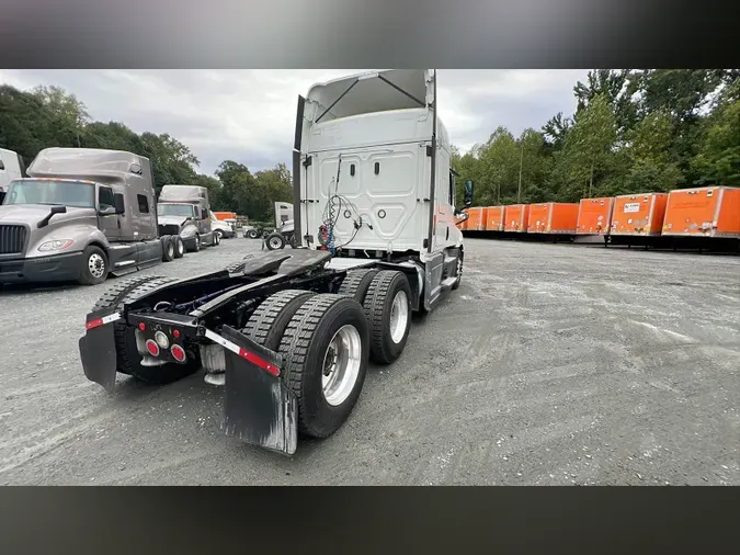 2022 Freightliner Cascadia 126