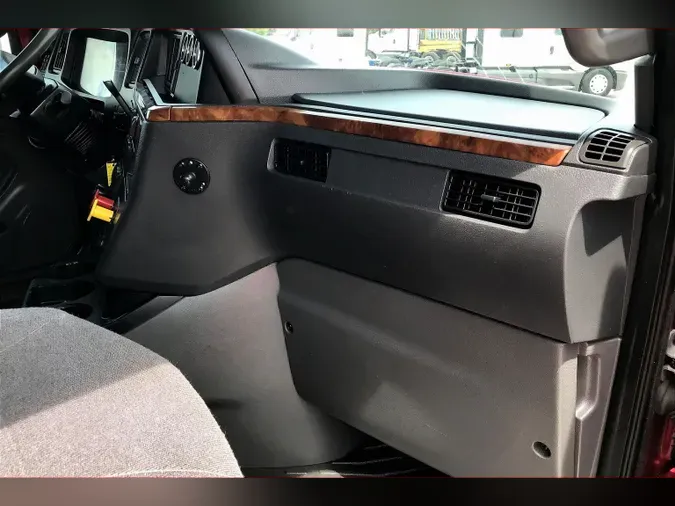 2021 INT LT625 6x4