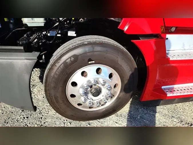 2022 FREIGHTLINER CA126