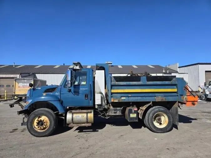 2011 International 7400