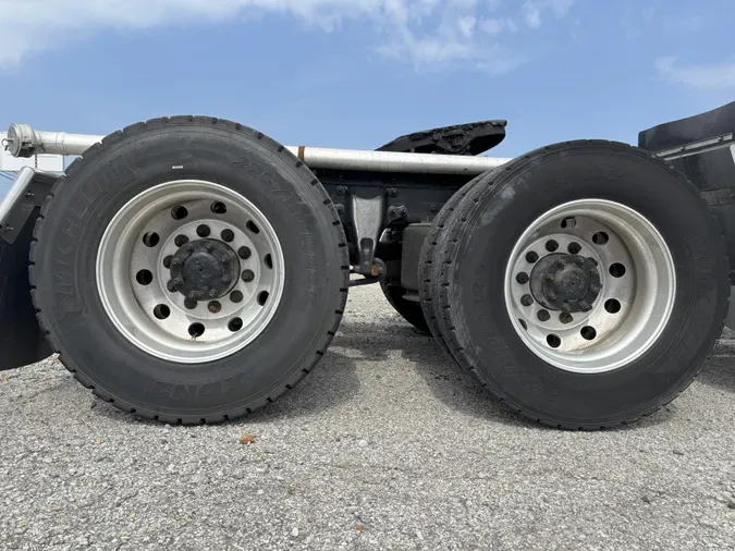 2021 International LT625