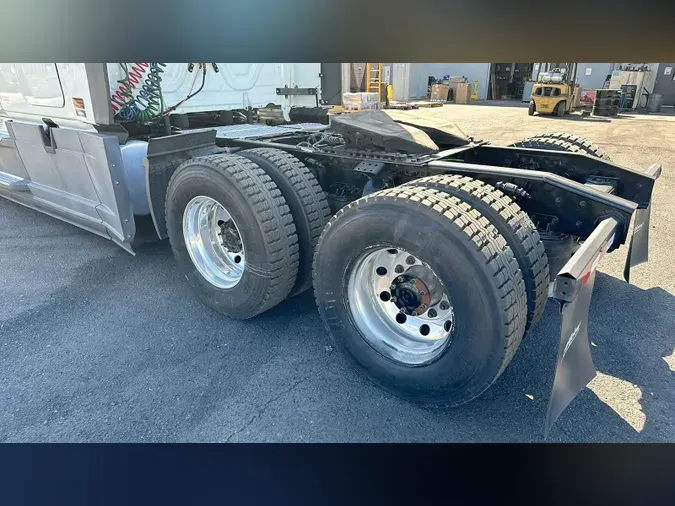 2020 Freightliner Cascadia