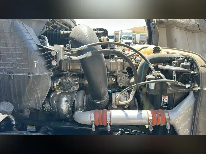 2025 Freightliner Cascadia 12658cbf21d4fa107b83771d8f217ca8aec