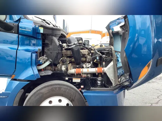 2023 Freightliner Cascadia 12658ccae1aea8a5a219070792a2f18ac3d