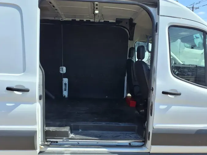 2022 FORD MOTOR COMPANY TRANSIT 250 MED ROOF58ce0563f938a4f2a6b1a99b6cffdfb9