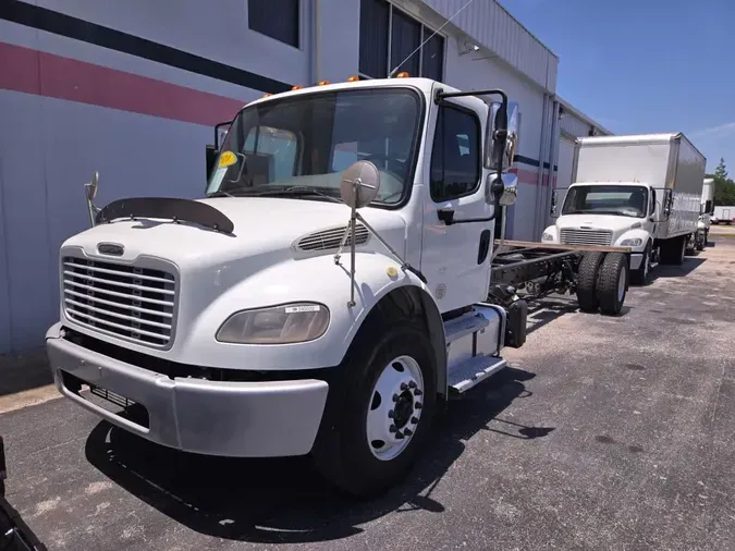 2020 FREIGHTLINER/MERCEDES M2 10658ce496c467a98ffeca98304bd8bd13a