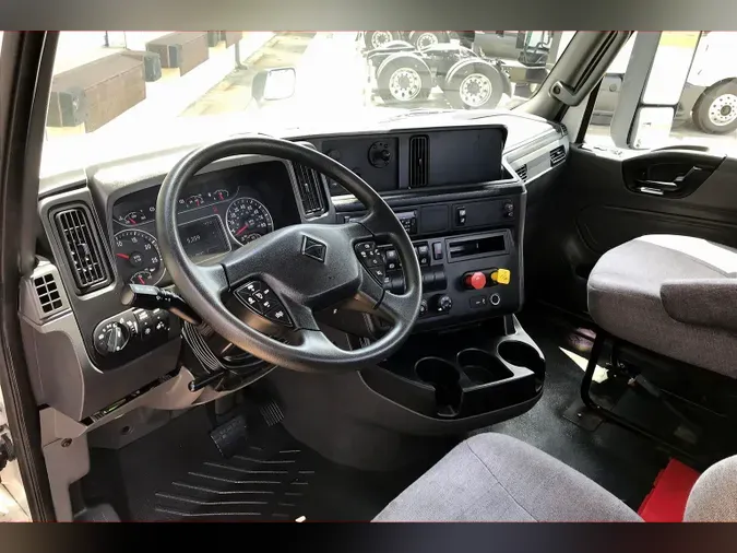 2021 INT LT625 6x4