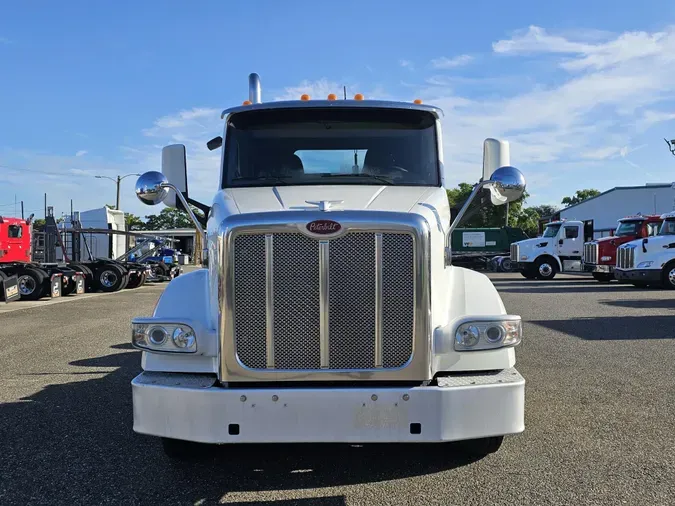 2017 Peterbilt 567