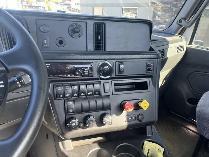 2020 International LT625