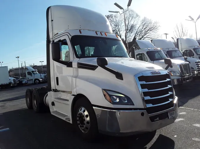 2020 FREIGHTLINER/MERCEDES NEW CASCADIA PX12664