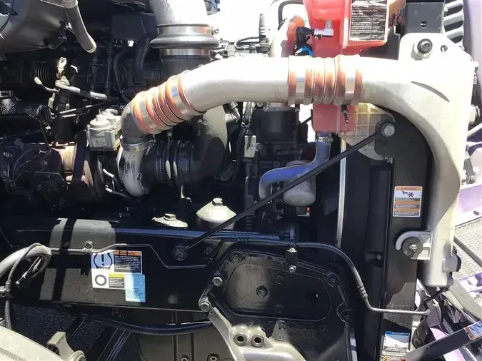 2022 KENWORTH T68058d7a338d2e099fda274b366f0a3834d