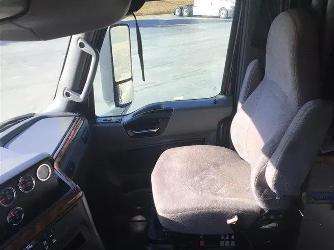 2021 INTERNATIONAL LT625