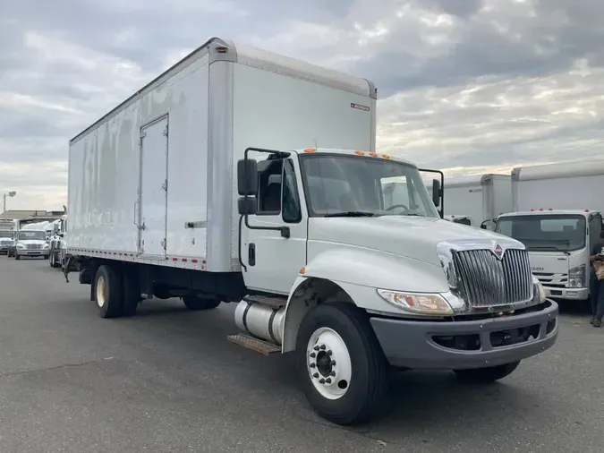 2019 NAVISTAR INTERNATIONAL 4300