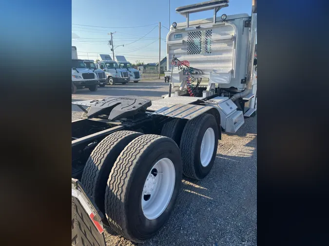 2016 FREIGHTLINER/MERCEDES CASCADIA 125