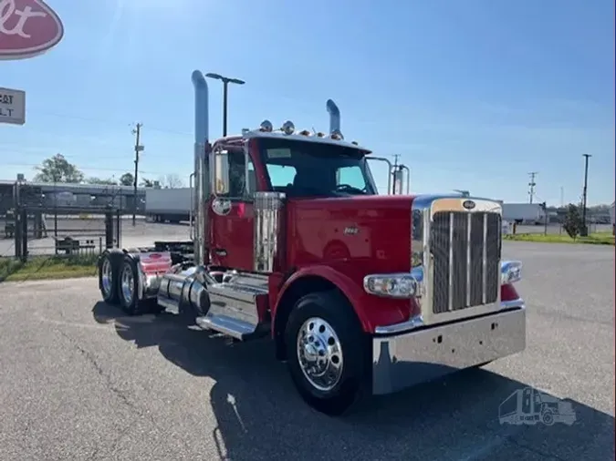 2027 PETERBILT 589