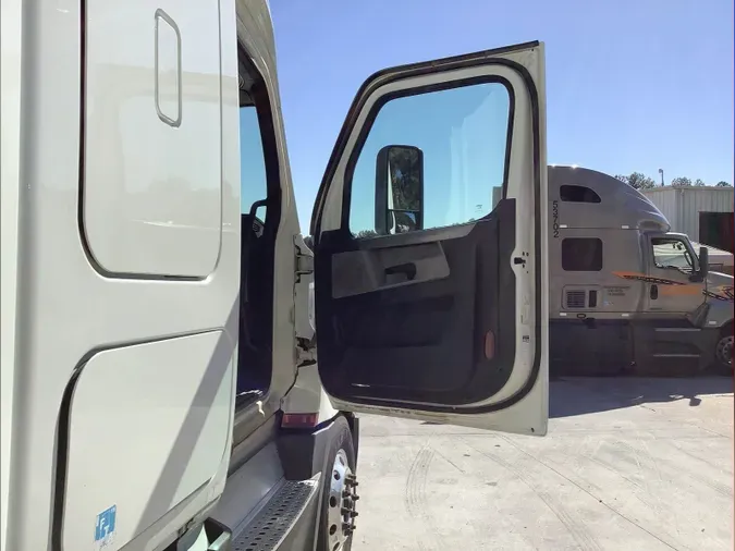 2020 Freightliner Cascadia