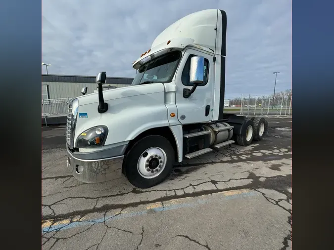 2018 FREIGHTLINER/MERCEDES CASCADIA 12558e5844194bc2c1033b211175cea7460