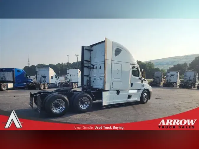 2021 FREIGHTLINER CA126