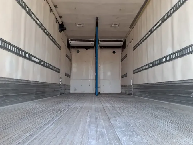 2016 FREIGHTLINER/MERCEDES M2 106