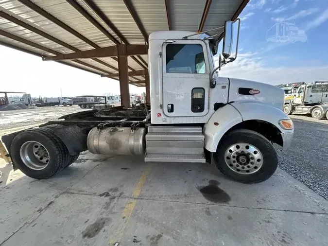 2018 PETERBILT 337