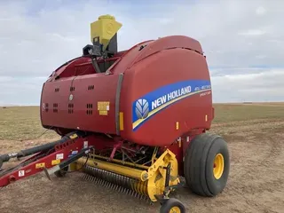 2018 New Holland RB560