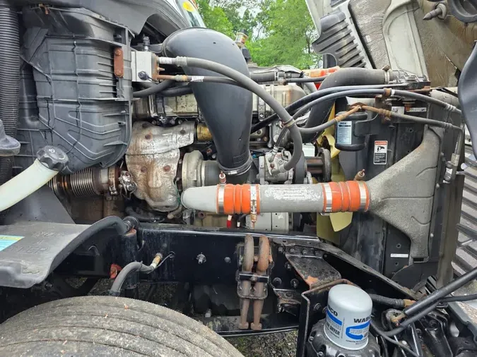 2017 FREIGHTLINER CASCADIA 125