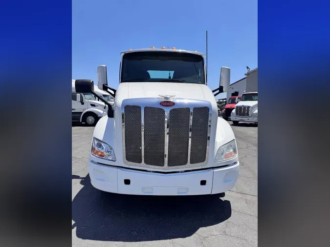 2021 Peterbilt 579