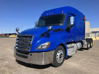 2020 FREIGHTLINER CA126
