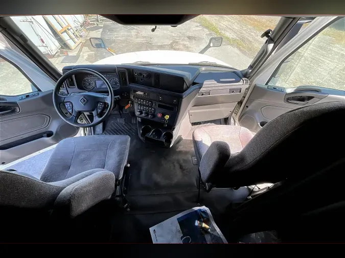 2022 INT LT625 6x4