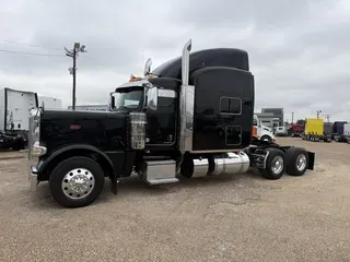 2022 Peterbilt 389