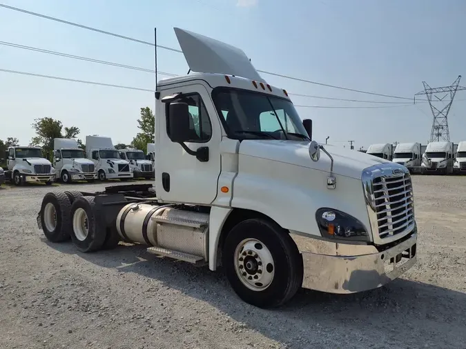 2019 FREIGHTLINER CASCADIA 125