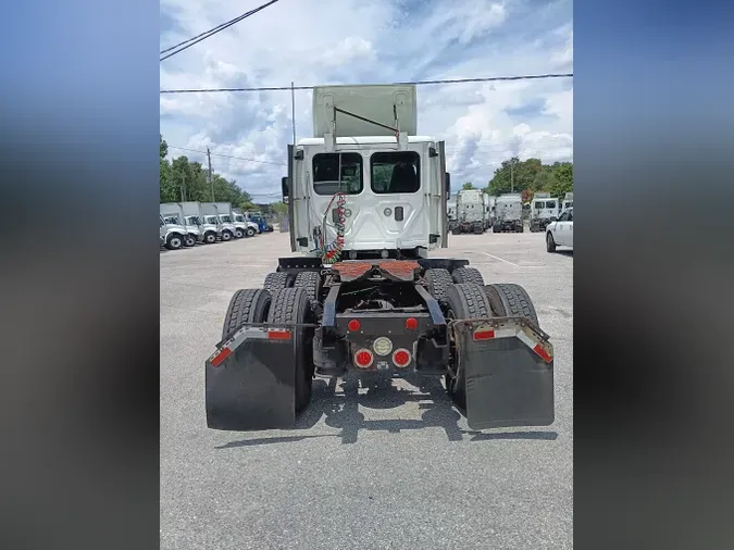 2017 FREIGHTLINER/MERCEDES CASCADIA 125