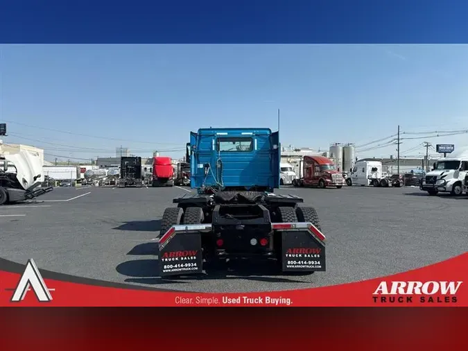 2019 VOLVO VNL300