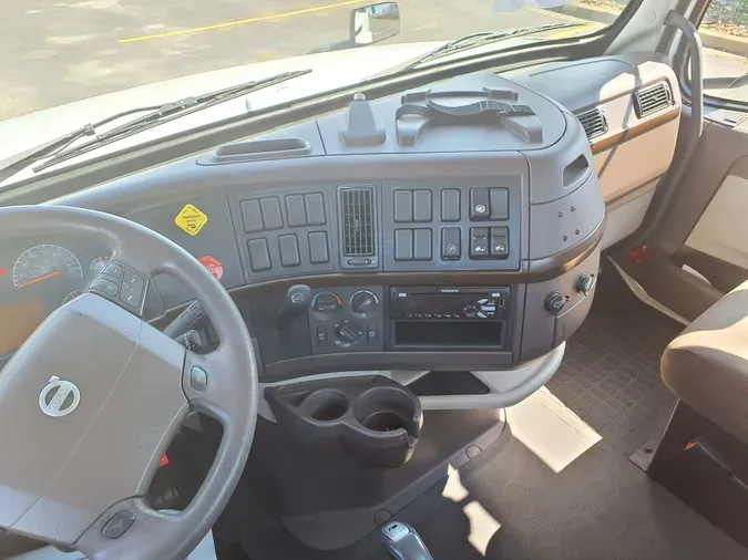 2016 VOLVO VNL42TRACTOR