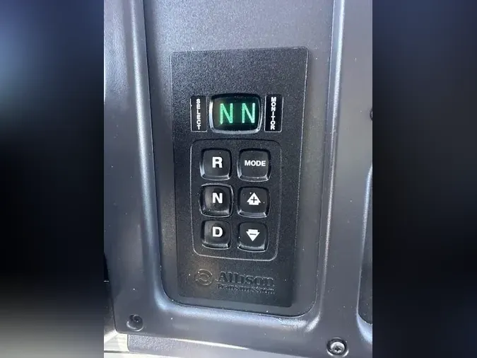 2019 Freightliner Business Class M2 106