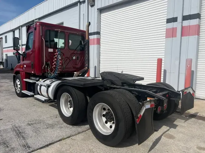2018 FREIGHTLINER CASCADIA 125